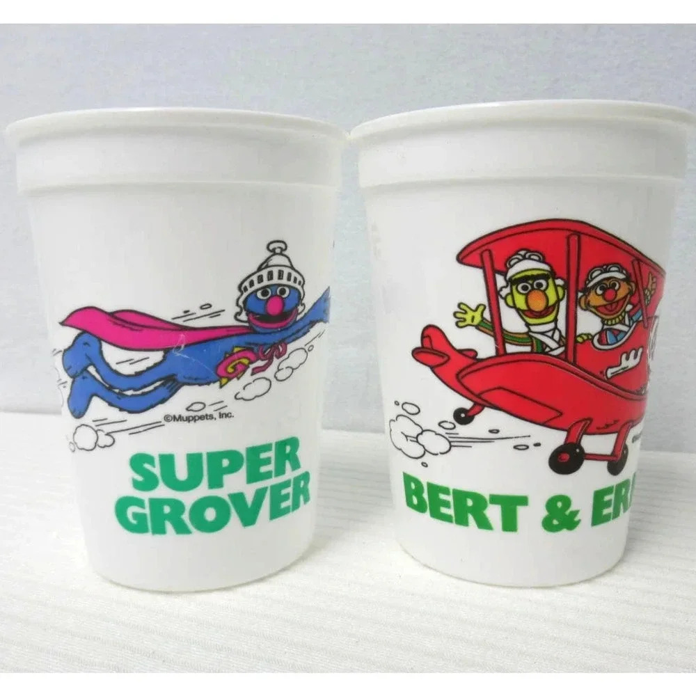 Vintage Sesame Street Wendy’s Cups Cartoon Kids Plastic Set of 2 RETIRED